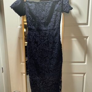 XS Elegant Navy Lace Off-Shoulder Dress